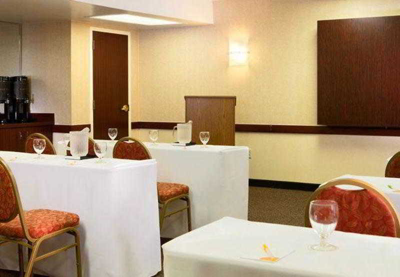 Courtyard By Marriott Houston Hobby Airport Hotel Exterior photo