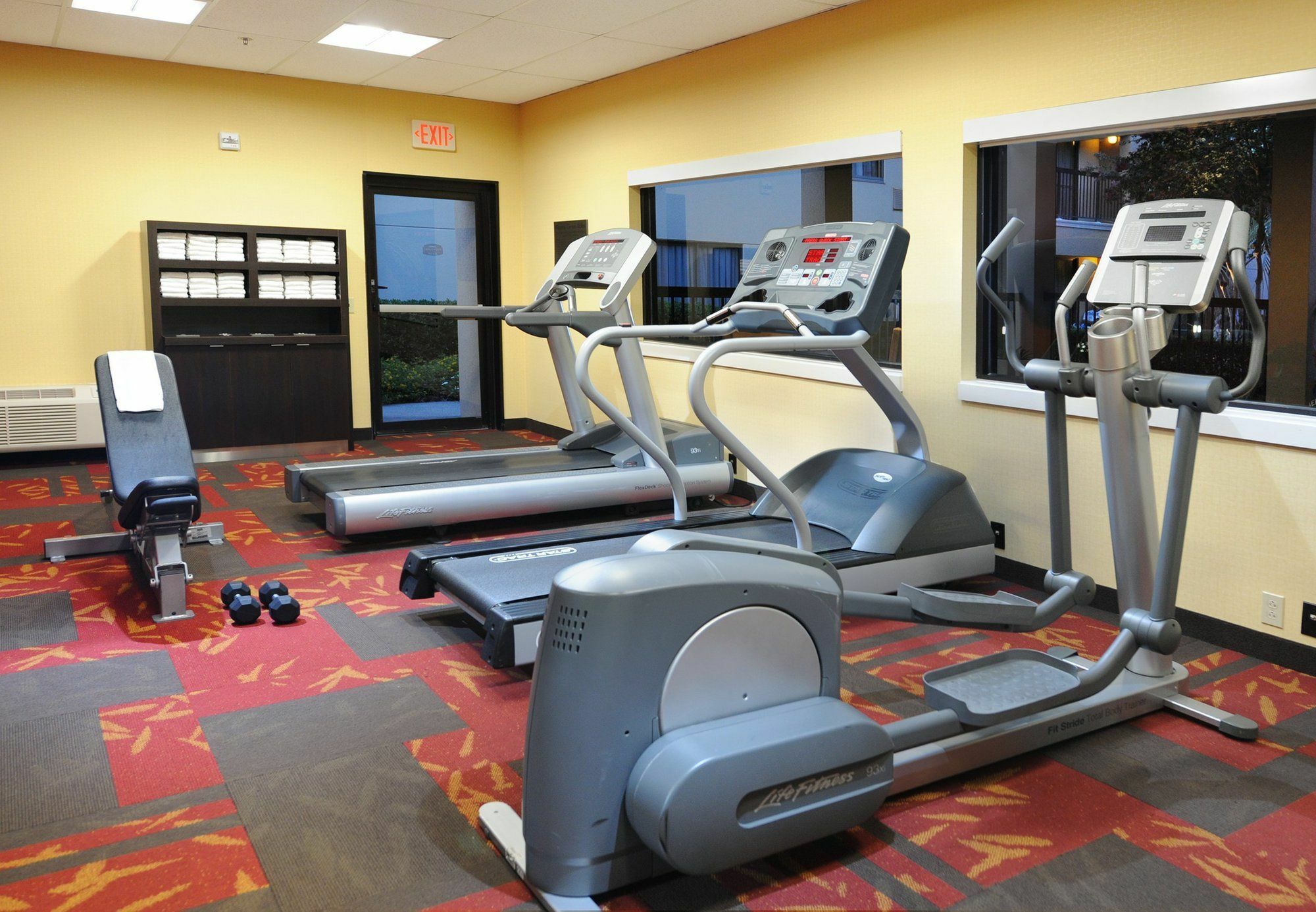 Courtyard By Marriott Houston Hobby Airport Hotel Exterior photo